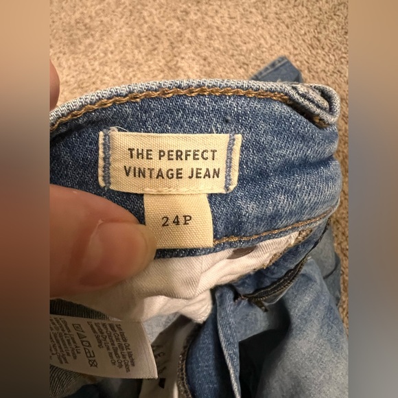 Madewell Distressed Straight Leg Blue Jeans - Picture 7 of 7